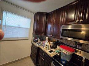 115 Royal Park Dr 2H, Oakland Park FL 33309