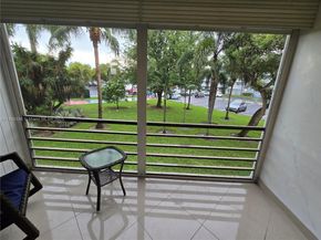 115 Royal Park Dr 2H, Oakland Park FL 33309