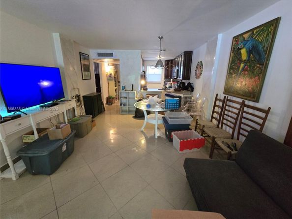 115 Royal Park Dr 2H, Oakland Park FL 33309