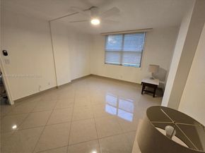 115 Royal Park Dr 2H, Oakland Park FL 33309