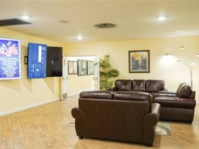 2780 N Pine Island Rd 211, Sunrise FL 33322