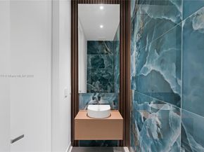 501 Palm Dr, Hallandale Beach FL 33009