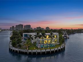 501 Palm Dr, Hallandale Beach FL 33009