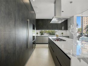 501 Palm Dr, Hallandale Beach FL 33009