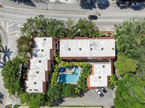 515 NE 38th St 10, Miami FL 33137