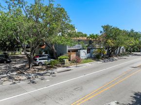 515 NE 38th St 10, Miami FL 33137