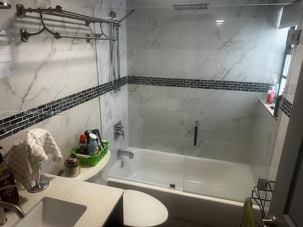 8820 SW 123rd Ct L410, Miami FL 33186