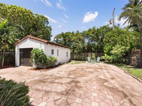 451 SW 25th Rd, Miami FL 33129