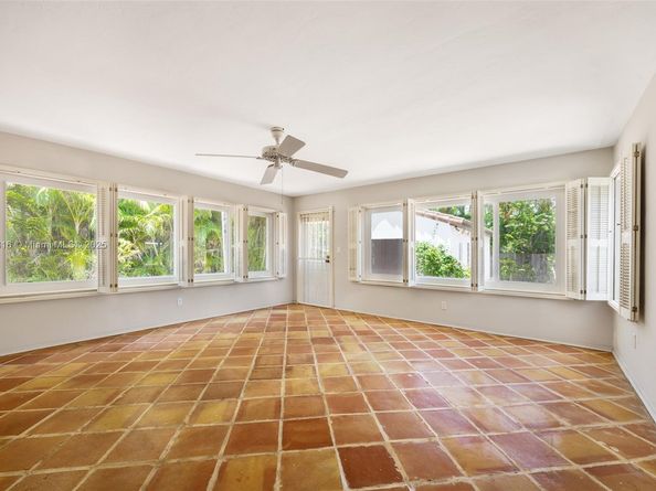 451 SW 25th Rd, Miami FL 33129