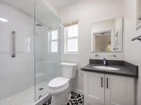 451 SW 25th Rd, Miami FL 33129