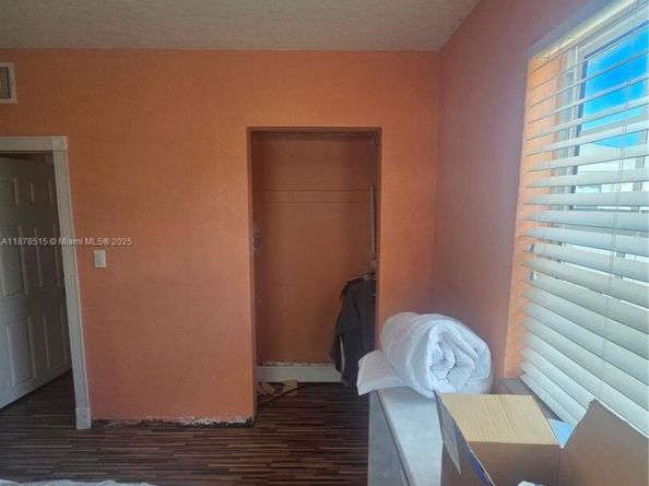 4320 NE 18th Ave, Pompano Beach FL 33064