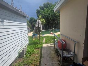4320 NE 18th Ave, Pompano Beach FL 33064