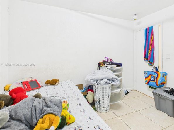 1713 SW 11th Ct, Fort Lauderdale FL 33312