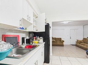 1713 SW 11th Ct, Fort Lauderdale FL 33312
