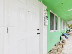 1713 SW 11th Ct, Fort Lauderdale FL 33312