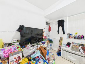1713 SW 11th Ct, Fort Lauderdale FL 33312