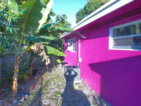 15775 NE 13th Ave, North Miami Beach FL 33162