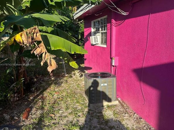 15775 NE 13th Ave, North Miami Beach FL 33162