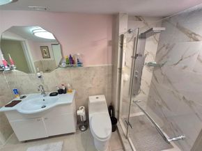 5930 N Farragut Dr, Hollywood FL 33021