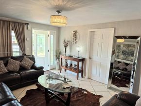 5930 N Farragut Dr, Hollywood FL 33021