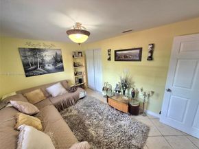 5930 N Farragut Dr, Hollywood FL 33021