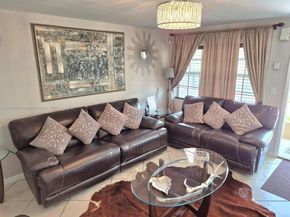 5930 N Farragut Dr, Hollywood FL 33021