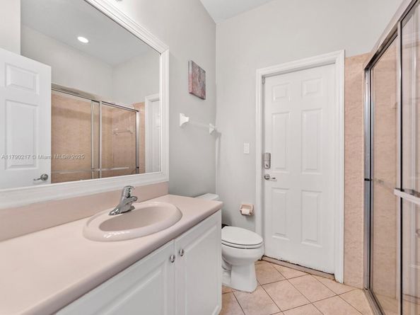 2873 NE 1st Dr, Homestead FL 33033