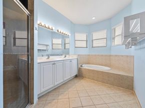 2873 NE 1st Dr, Homestead FL 33033