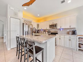 2873 NE 1st Dr, Homestead FL 33033