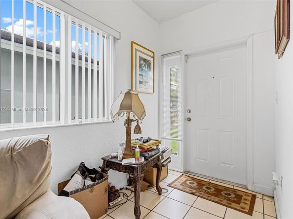3135 NE 4th St, Homestead FL 33033