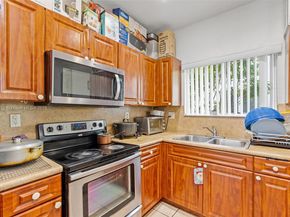 3135 NE 4th St, Homestead FL 33033