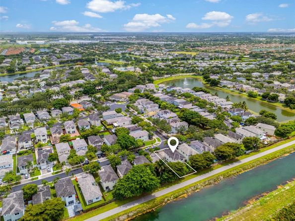 3135 NE 4th St, Homestead FL 33033