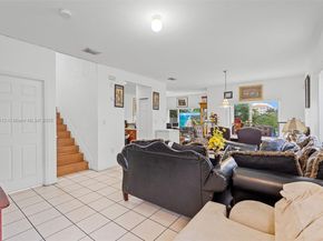 3135 NE 4th St, Homestead FL 33033
