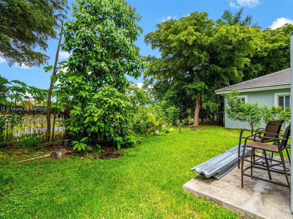 3135 NE 4th St, Homestead FL 33033