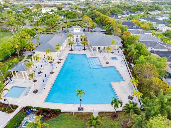 3135 NE 4th St, Homestead FL 33033