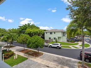 3135 NE 4th St, Homestead FL 33033