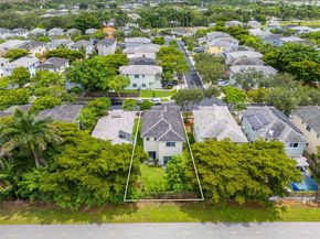 3135 NE 4th St, Homestead FL 33033