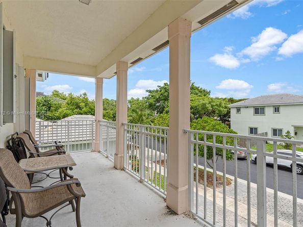 3135 NE 4th St, Homestead FL 33033