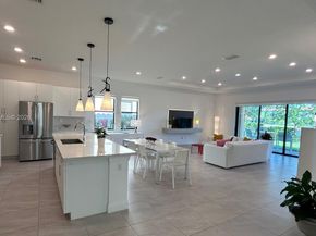 12160 N Baypoint Cir, Parkland FL 33076