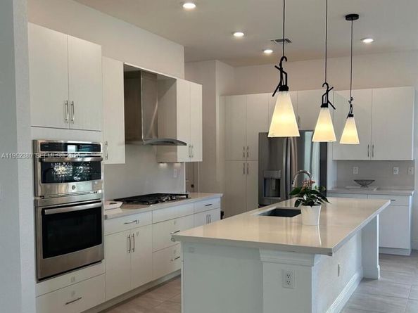 12160 N Baypoint Cir, Parkland FL 33076