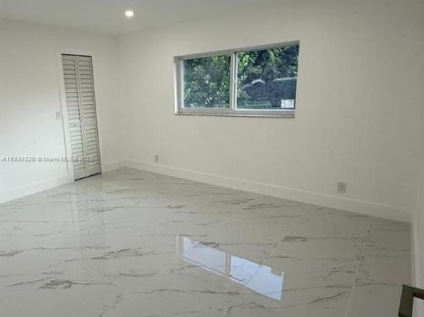 1655 NW 111th Way, Coral Springs FL 33071