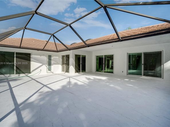 1655 NW 111th Way, Coral Springs FL 33071