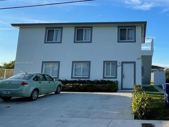 2121 NW 72nd st