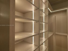 3185 Washington St, Miami FL 33133