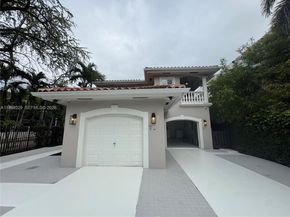 3185 Washington St, Miami FL 33133
