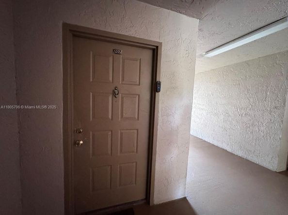15241 SW 80th St 207, Miami FL 33193