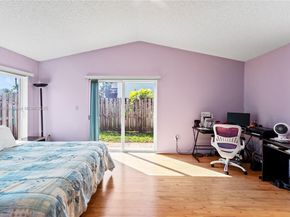 6090 NW 179th Ter, Hialeah FL 33015