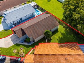 6090 NW 179th Ter, Hialeah FL 33015