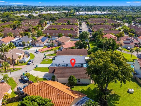 6090 NW 179th Ter, Hialeah FL 33015