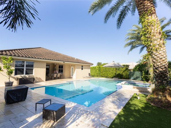 2133 NW 14th Pl, Homestead FL 33030